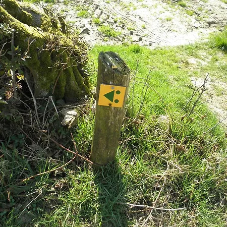 לינה וארוחת בוקר Einrade